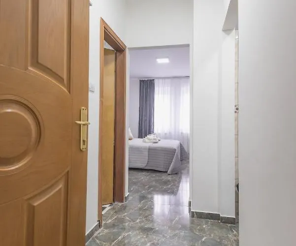 アパート Milion *